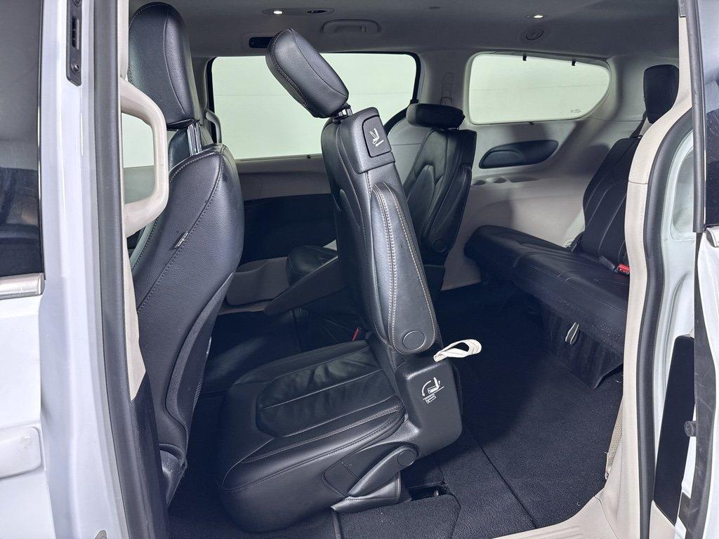 used 2020 Chrysler Pacifica car, priced at $15,667