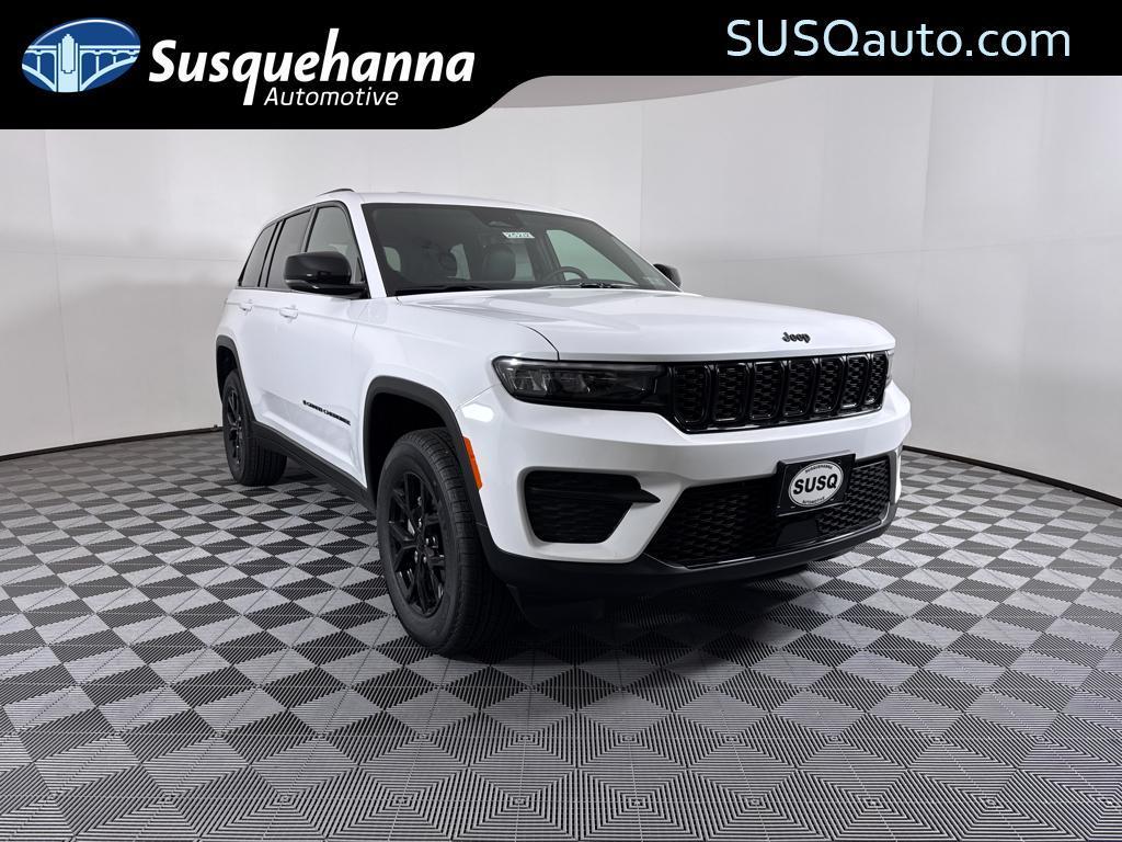 new 2025 Jeep Grand Cherokee car, priced at $40,135