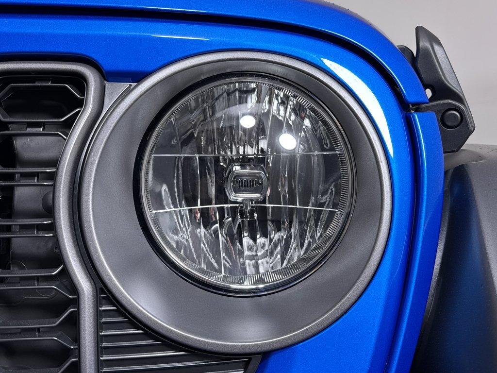 new 2026 Jeep Wrangler car, priced at $39,495