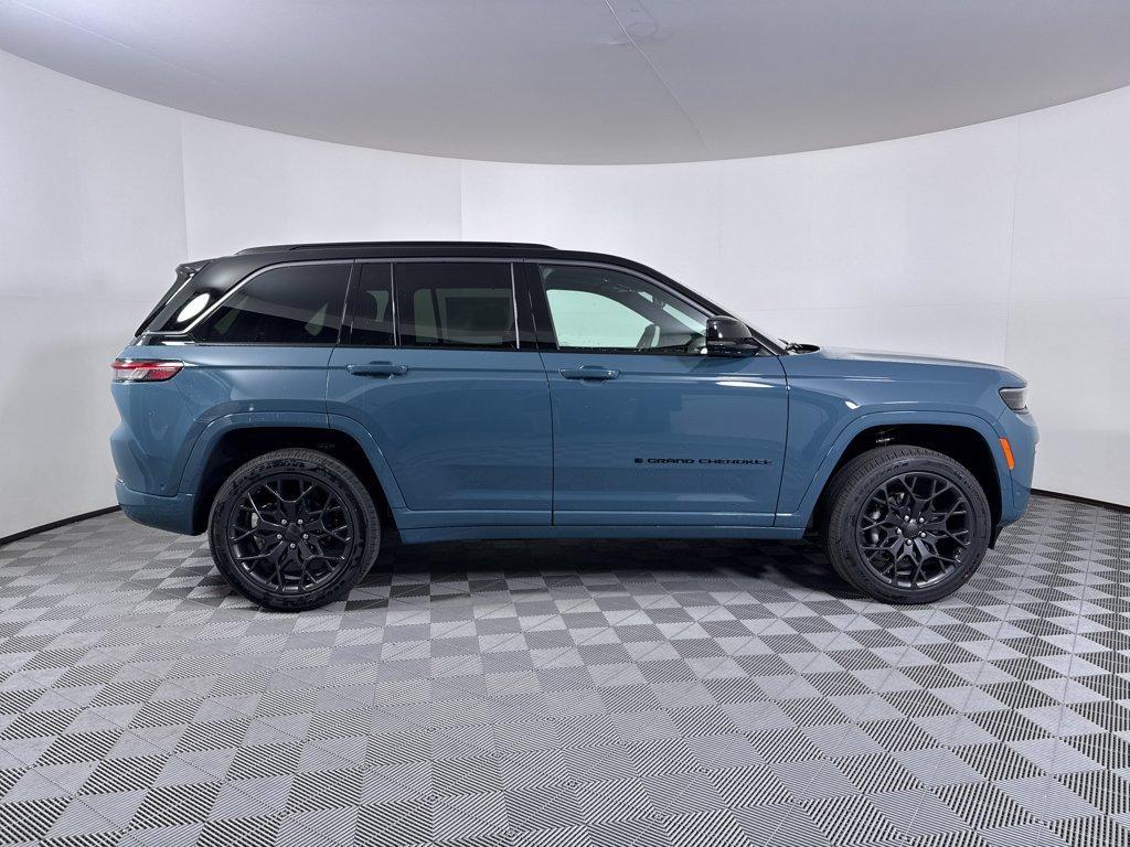 new 2026 Jeep Grand Cherokee car, priced at $59,590