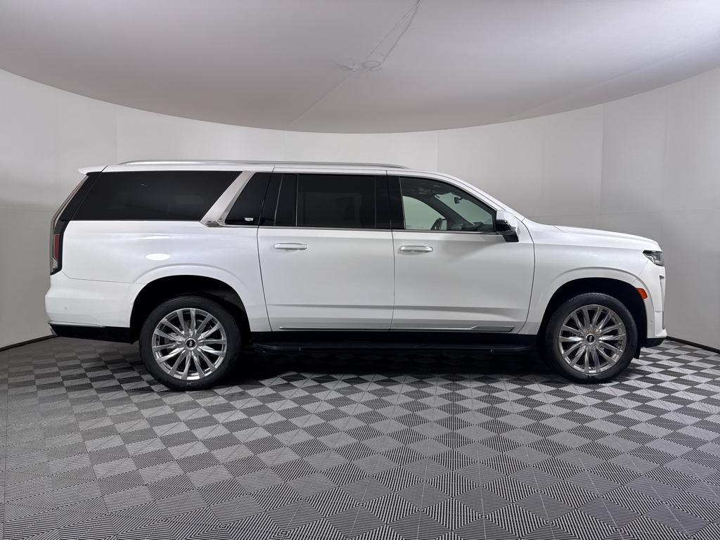 used 2022 Cadillac Escalade ESV car, priced at $65,541