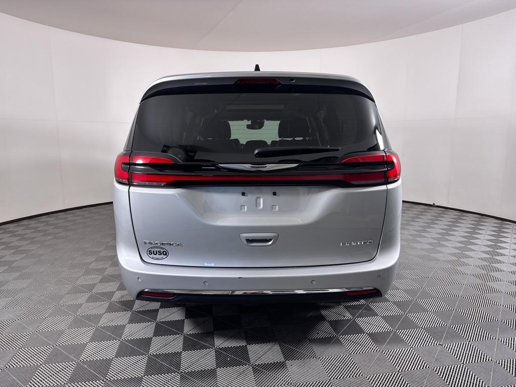 used 2024 Chrysler Pacifica car, priced at $38,132