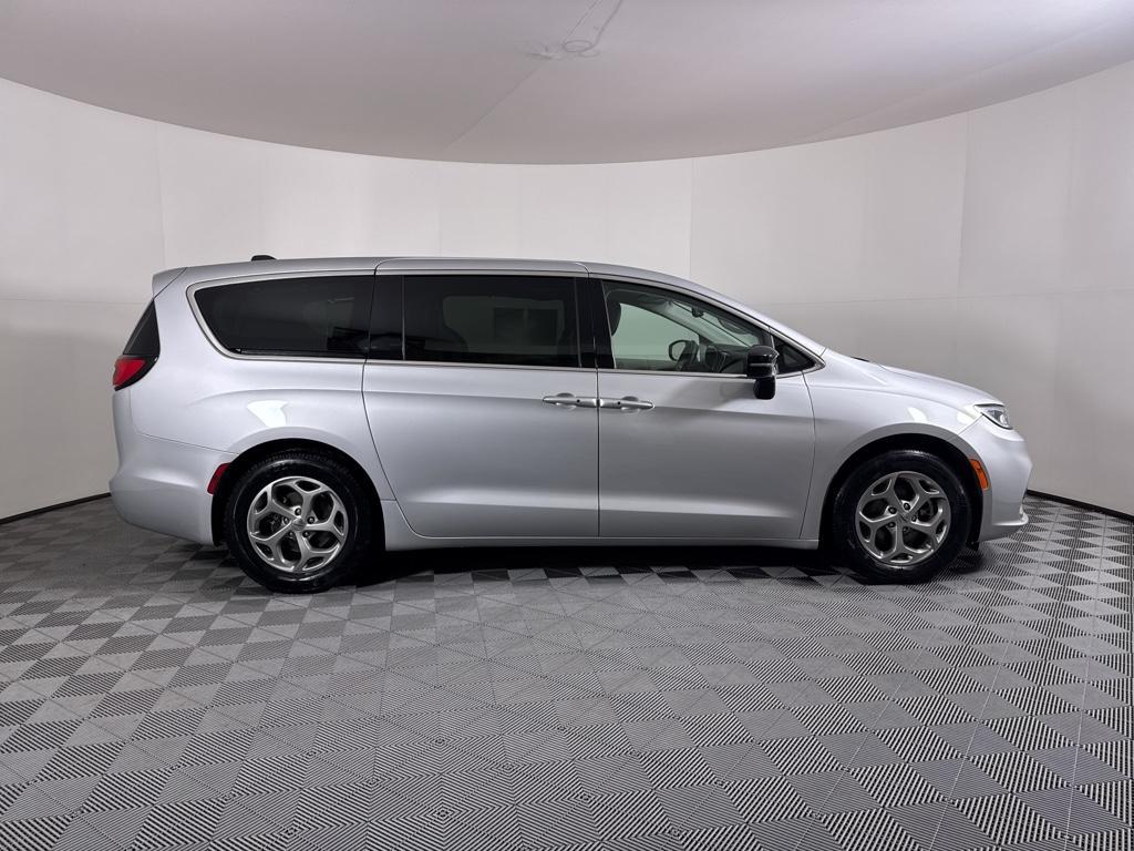 used 2024 Chrysler Pacifica car, priced at $38,132