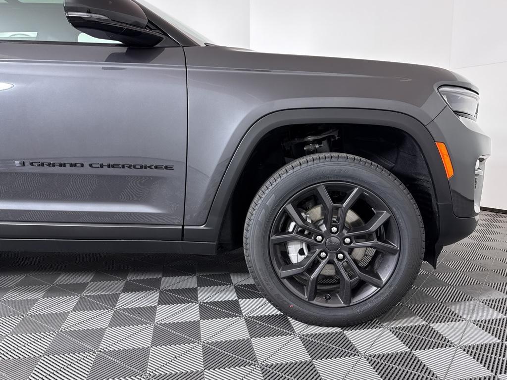 new 2025 Jeep Grand Cherokee car, priced at $49,485