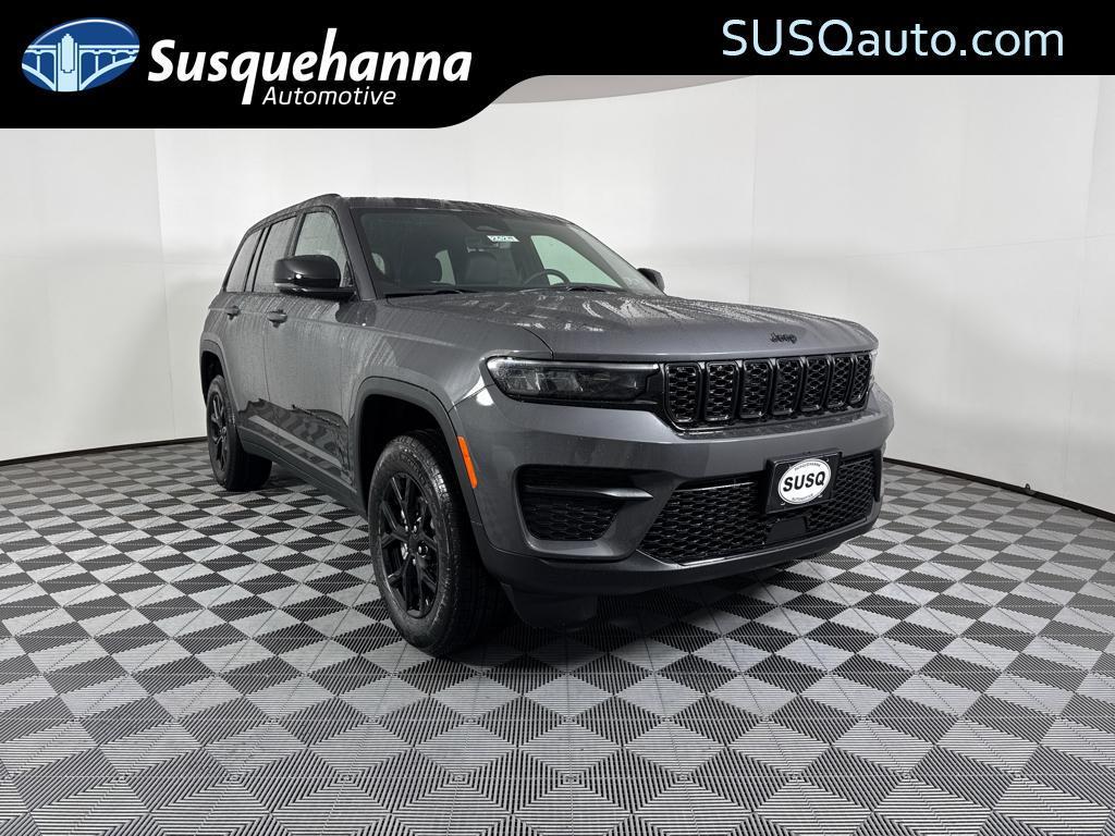 new 2025 Jeep Grand Cherokee car, priced at $40,730