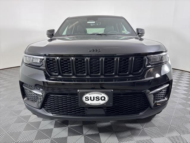new 2025 Jeep Grand Cherokee car, priced at $44,125