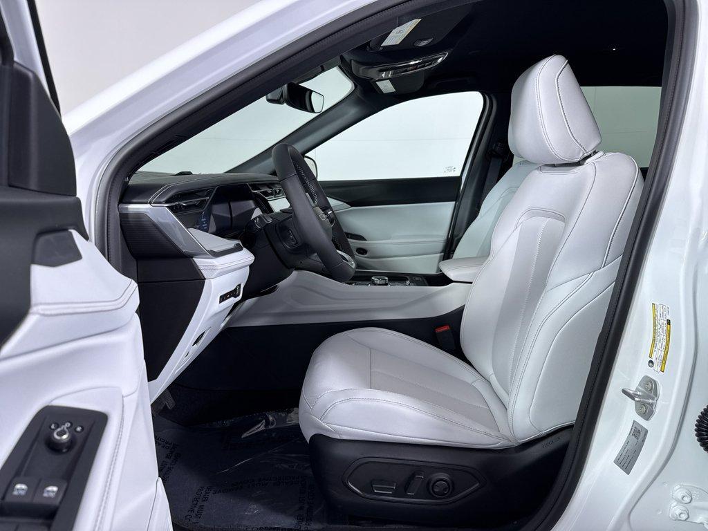 new 2026 Jeep Cherokee car, priced at $39,990