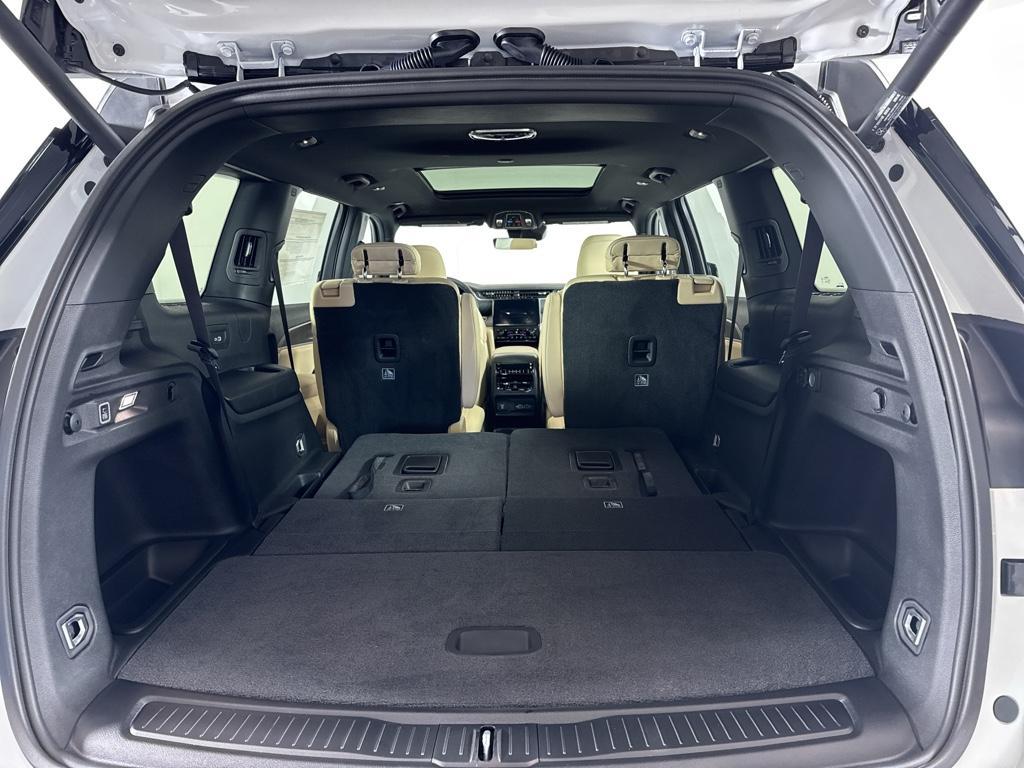 new 2025 Jeep Grand Cherokee L car, priced at $47,515