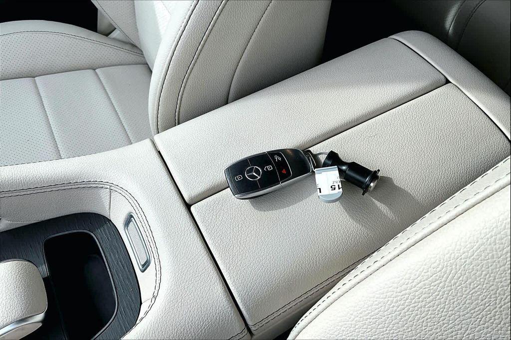 used 2020 Mercedes-Benz GLE 350 car, priced at $28,998