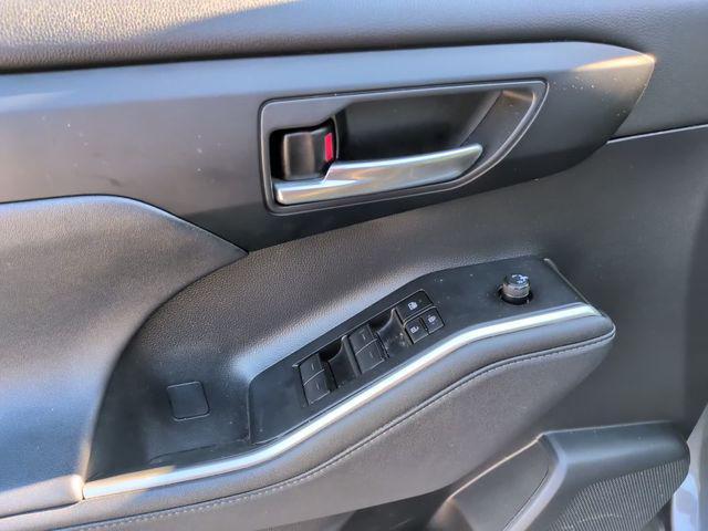 used 2024 Toyota Highlander car, priced at $34,688