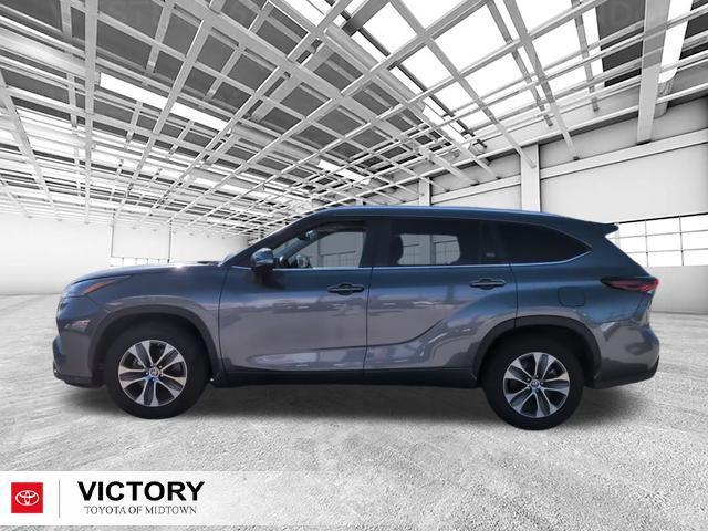 used 2024 Toyota Highlander car, priced at $34,688