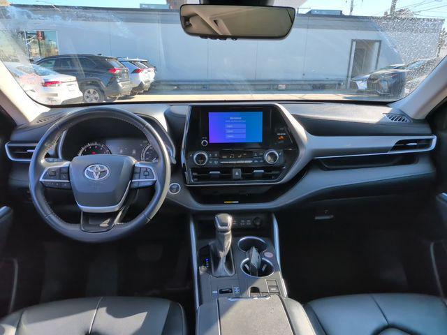 used 2024 Toyota Highlander car, priced at $34,688
