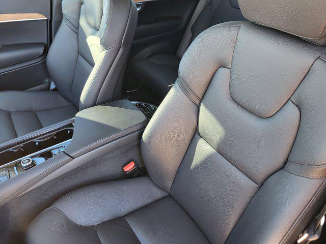 used 2023 Volvo XC90 Recharge Plug-In Hybrid car, priced at $45,300