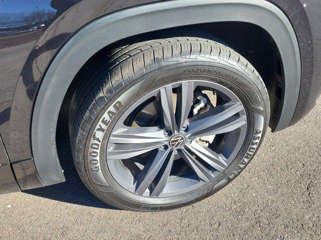 used 2021 Volkswagen Atlas Cross Sport car, priced at $22,300