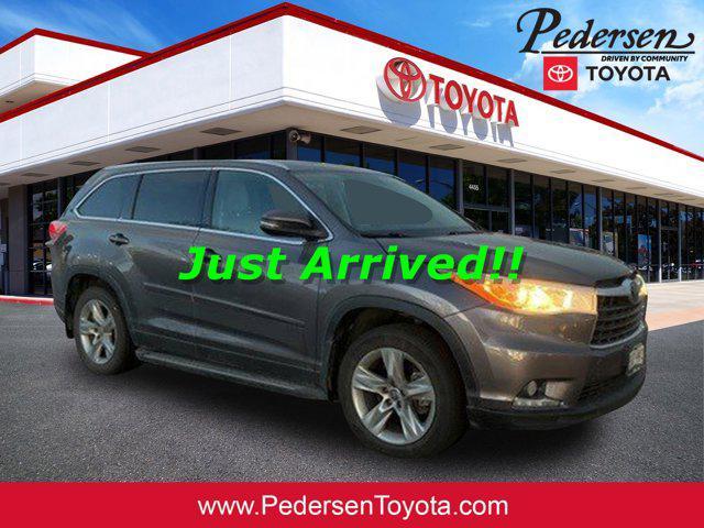 used 2016 Toyota Highlander car, priced at $21,300