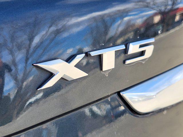 used 2020 Cadillac XT5 car, priced at $22,300