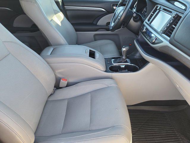 used 2019 Toyota Highlander car, priced at $27,300