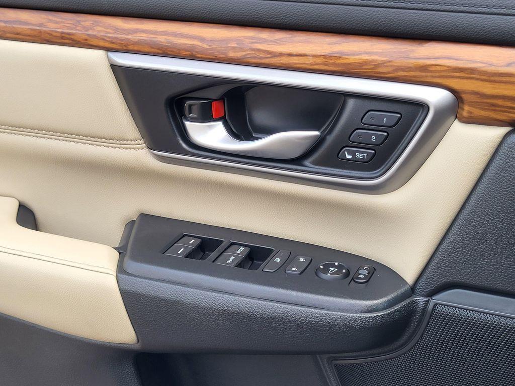 used 2018 Honda CR-V car, priced at $21,300