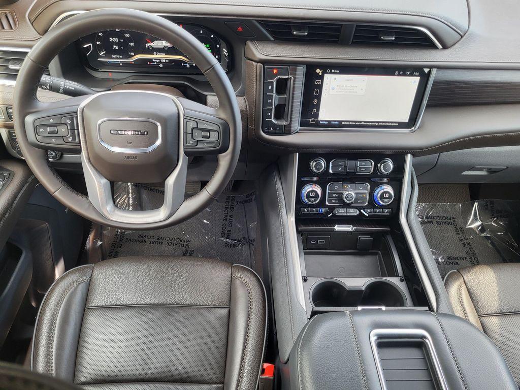 used 2023 GMC Yukon car, priced at $59,989