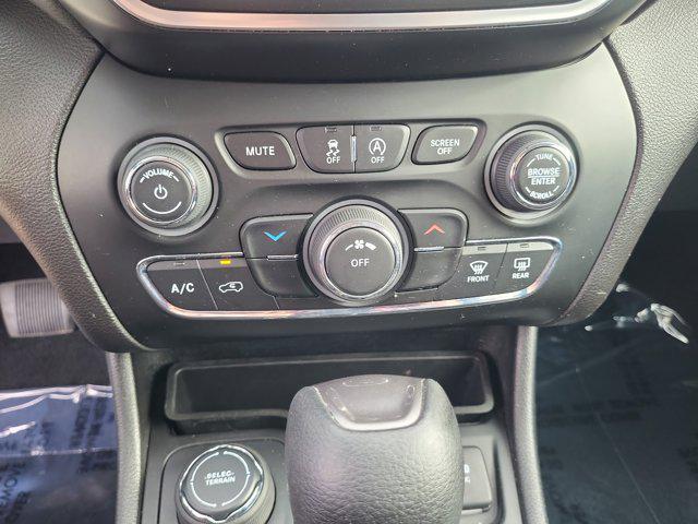 used 2019 Jeep Cherokee car, priced at $14,300