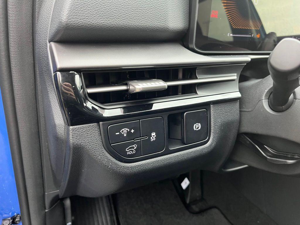 new 2026 Kia Sportage car, priced at $30,908