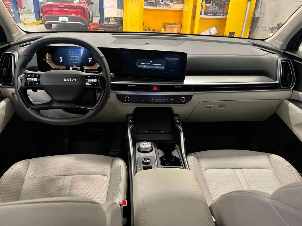 new 2026 Kia Sorento Hybrid car, priced at $37,381