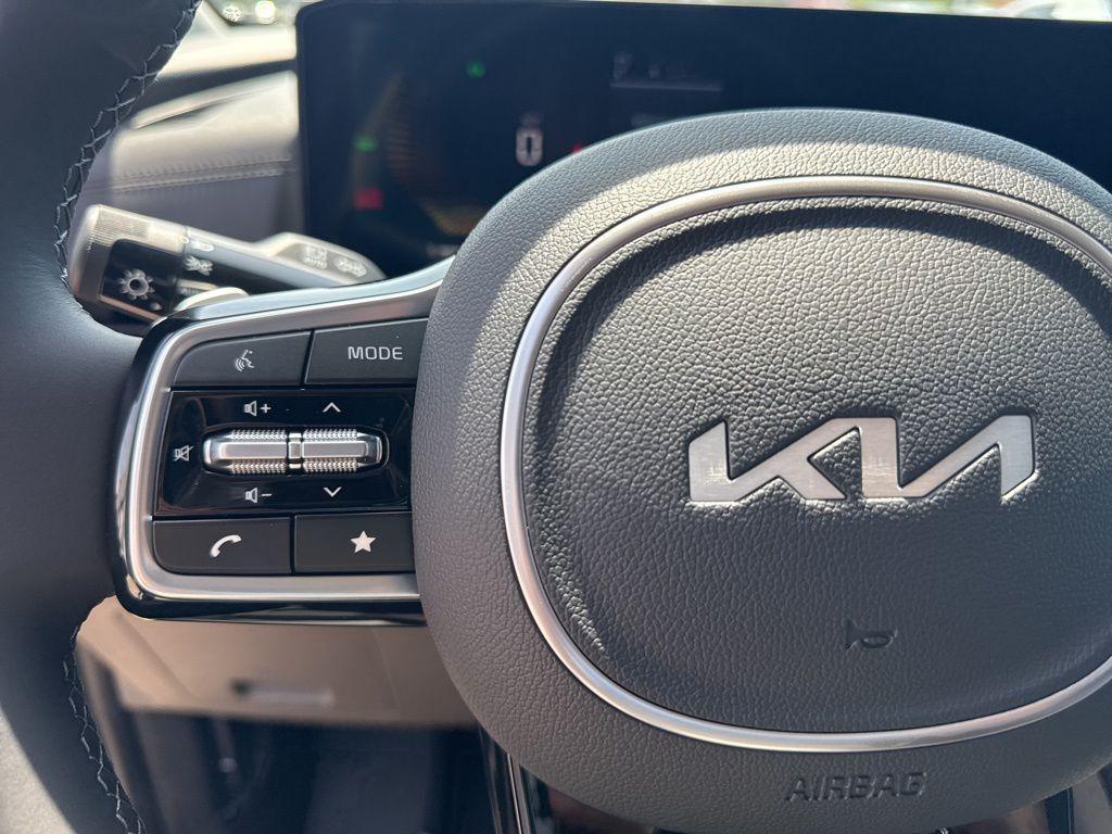 new 2026 Kia Carnival Hybrid car, priced at $42,472