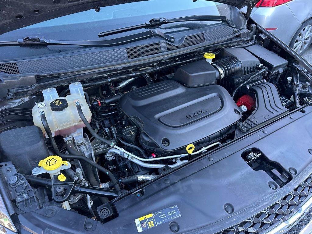 used 2021 Chrysler Pacifica car, priced at $14,990