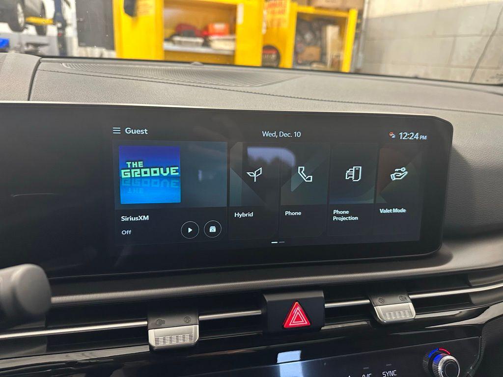 new 2026 Kia Sportage Hybrid car, priced at $34,878