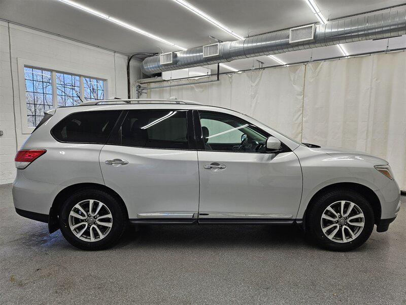used 2014 Nissan Pathfinder car, priced at $10,995