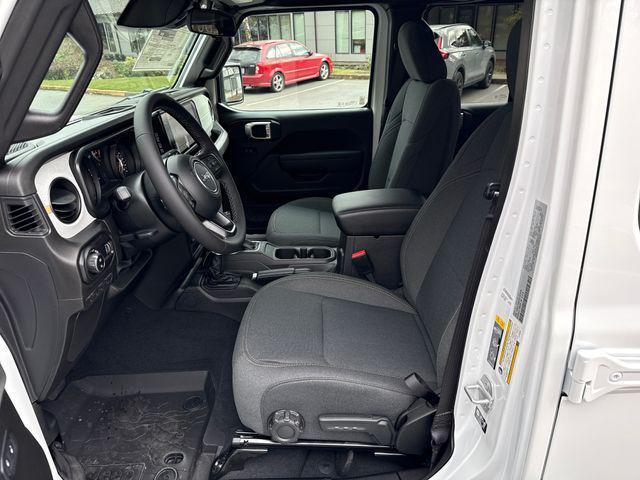 new 2026 Jeep Gladiator car, priced at $41,000