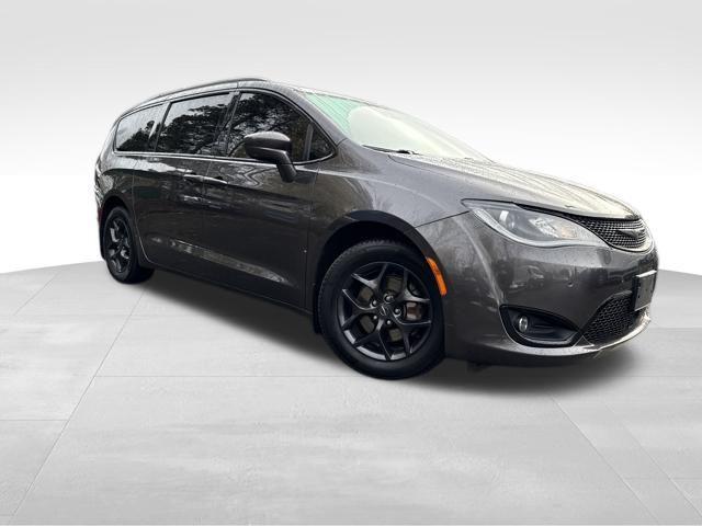 used 2020 Chrysler Pacifica car, priced at $24,987