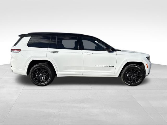 new 2025 Jeep Grand Cherokee L car, priced at $64,999