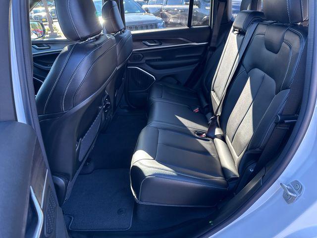 new 2026 Jeep Grand Cherokee car, priced at $49,985