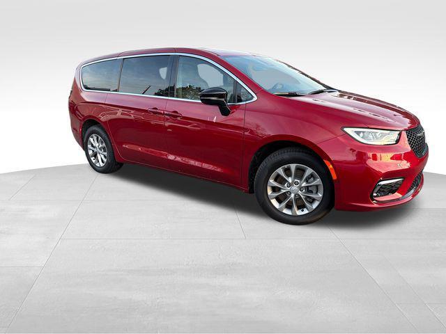 new 2025 Chrysler Pacifica car