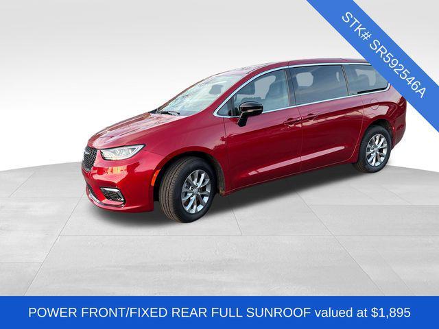 new 2025 Chrysler Pacifica car