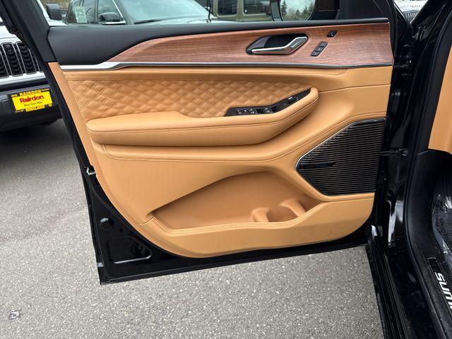 new 2025 Jeep Grand Cherokee L car, priced at $57,487