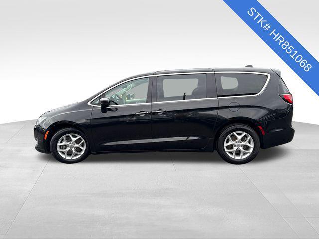 used 2017 Chrysler Pacifica car, priced at $14,000