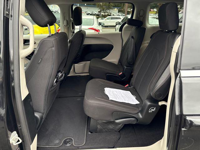 used 2017 Chrysler Pacifica car, priced at $14,000