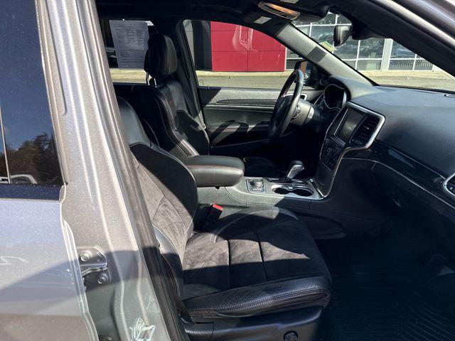 used 2017 Jeep Grand Cherokee car, priced at $11,697