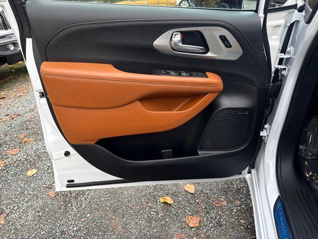 new 2026 Chrysler Pacifica car, priced at $60,030