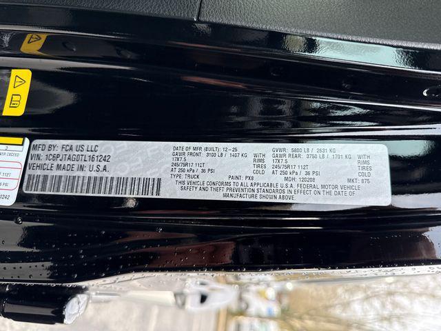 new 2026 Jeep Gladiator car, priced at $38,999