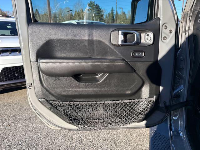 used 2018 Jeep Wrangler Unlimited car, priced at $29,975