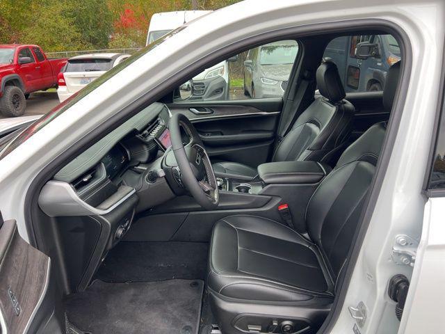 used 2025 Jeep Grand Cherokee L car, priced at $44,999