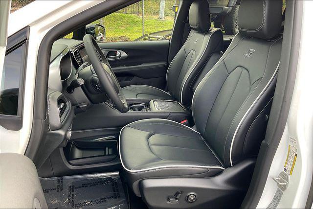 new 2026 Chrysler Pacifica car