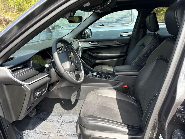 new 2025 Jeep Grand Cherokee L car, priced at $42,487