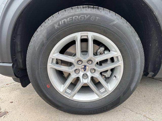 new 2025 Ford Explorer car, priced at $43,780