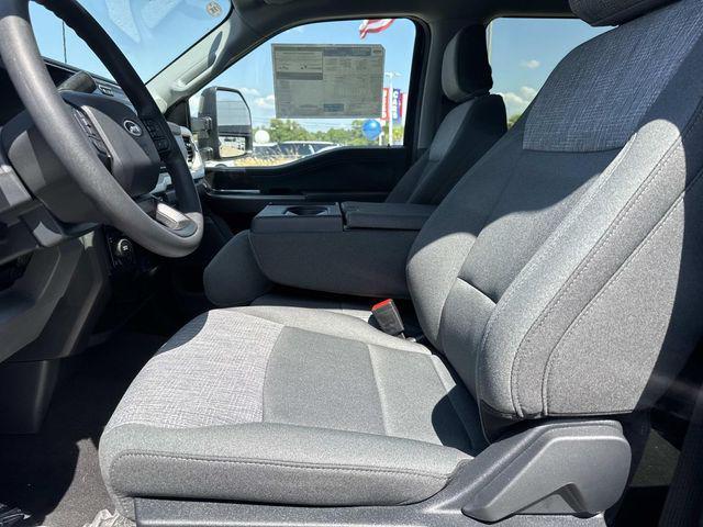 new 2025 Ford F-250 car, priced at $76,495