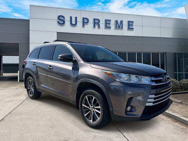 used 2019 Toyota Highlander car, priced at $23,790