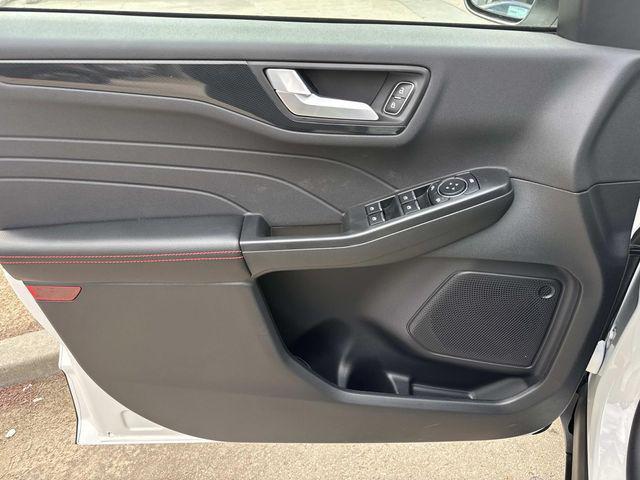 new 2026 Ford Escape car, priced at $32,020